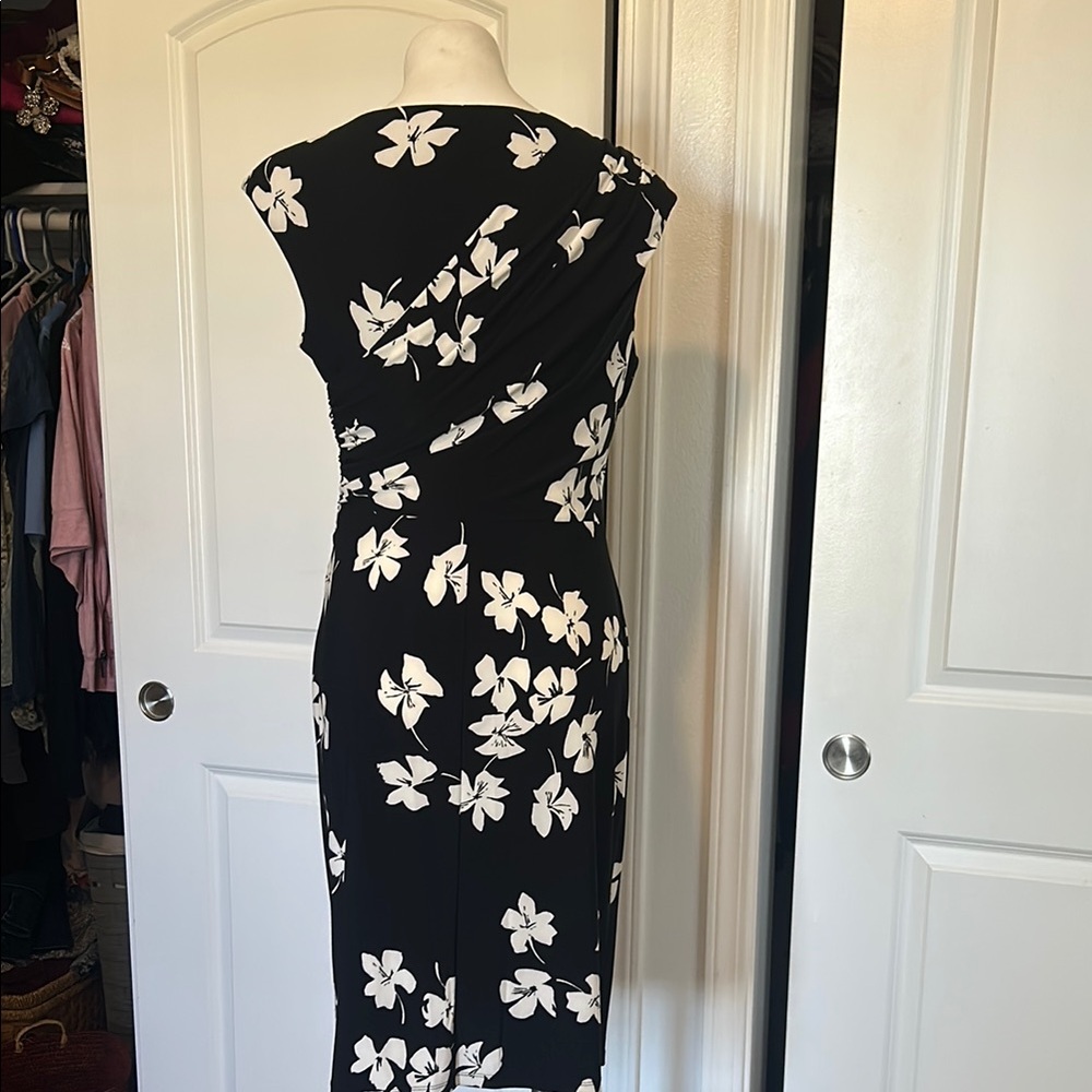 Black Floral Sheath Dress - Women's Elegant Work & Event Dress - Picture 7 of 11